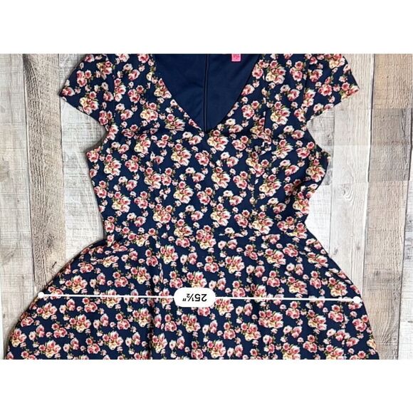 Betsey Johnson Navy Floral Cap Sleeve Swing Dress Modern Feminine sz 12 - Picture 7 of 15